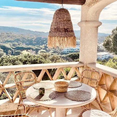 Holiday home Les Mesanges