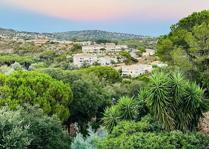 Les Mesanges سانت ماكسيم